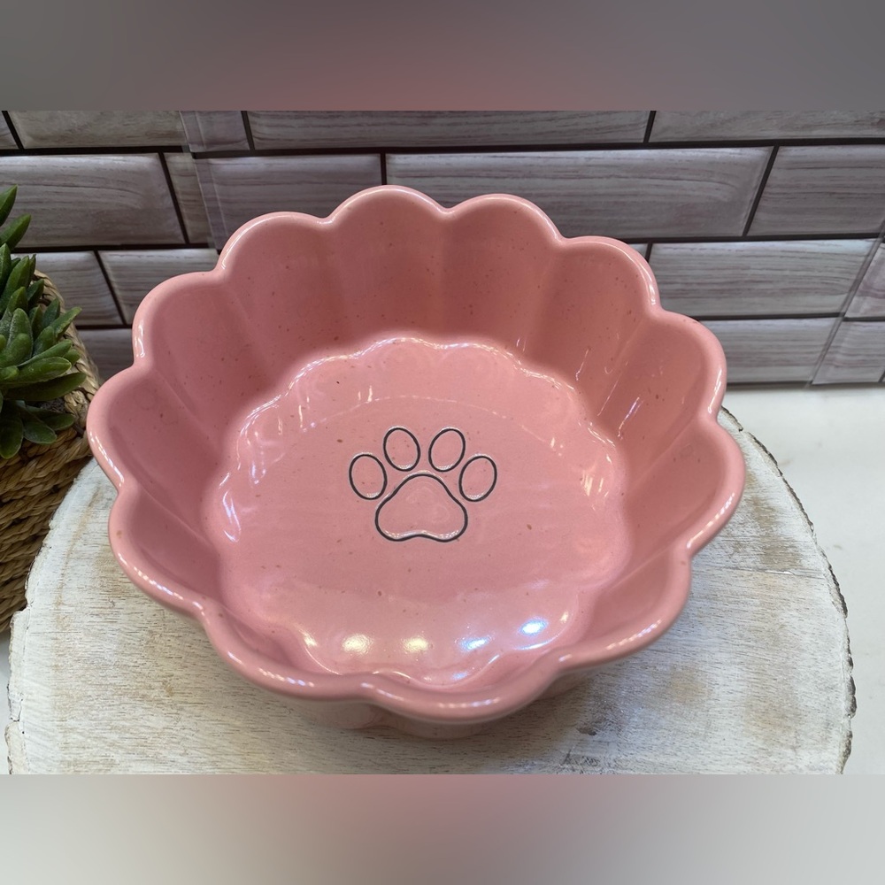 Scalloped rim speckled 🐾 Pet bowl 6.5in by Pacifica petware pink NWT